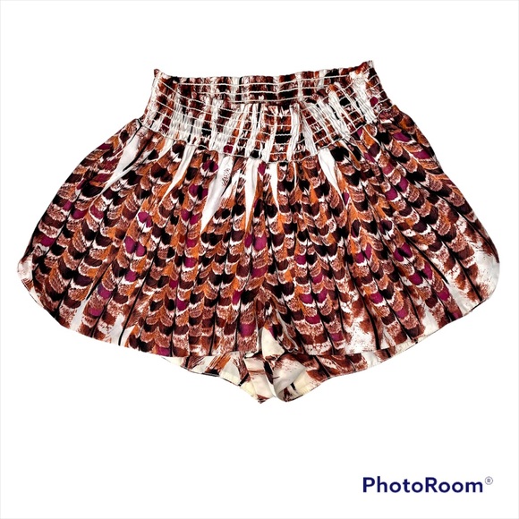 Show Me Your MuMu Feather Print 2” Shorts Women’s XS High Waisted Smocked - Picture 1 of 6